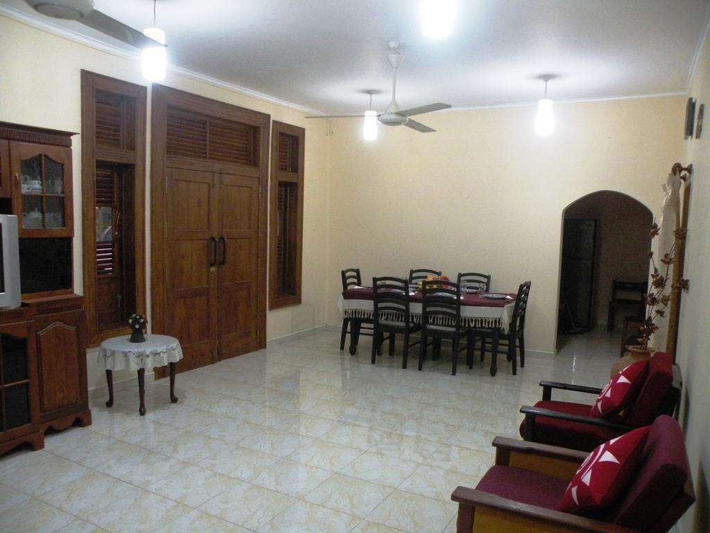 Henderson Airport Residence Negombo Exterior foto