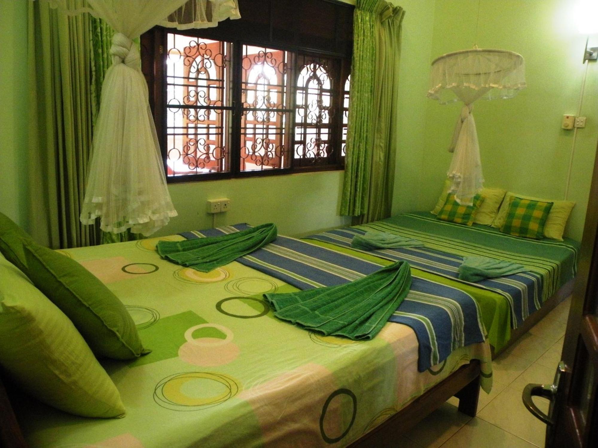 Henderson Airport Residence Negombo Exterior foto