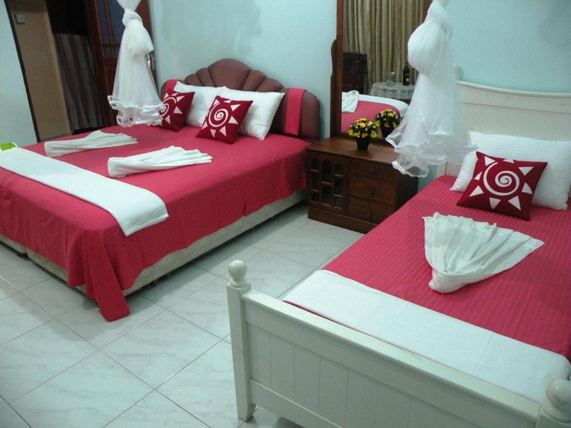 Henderson Airport Residence Negombo Zimmer foto