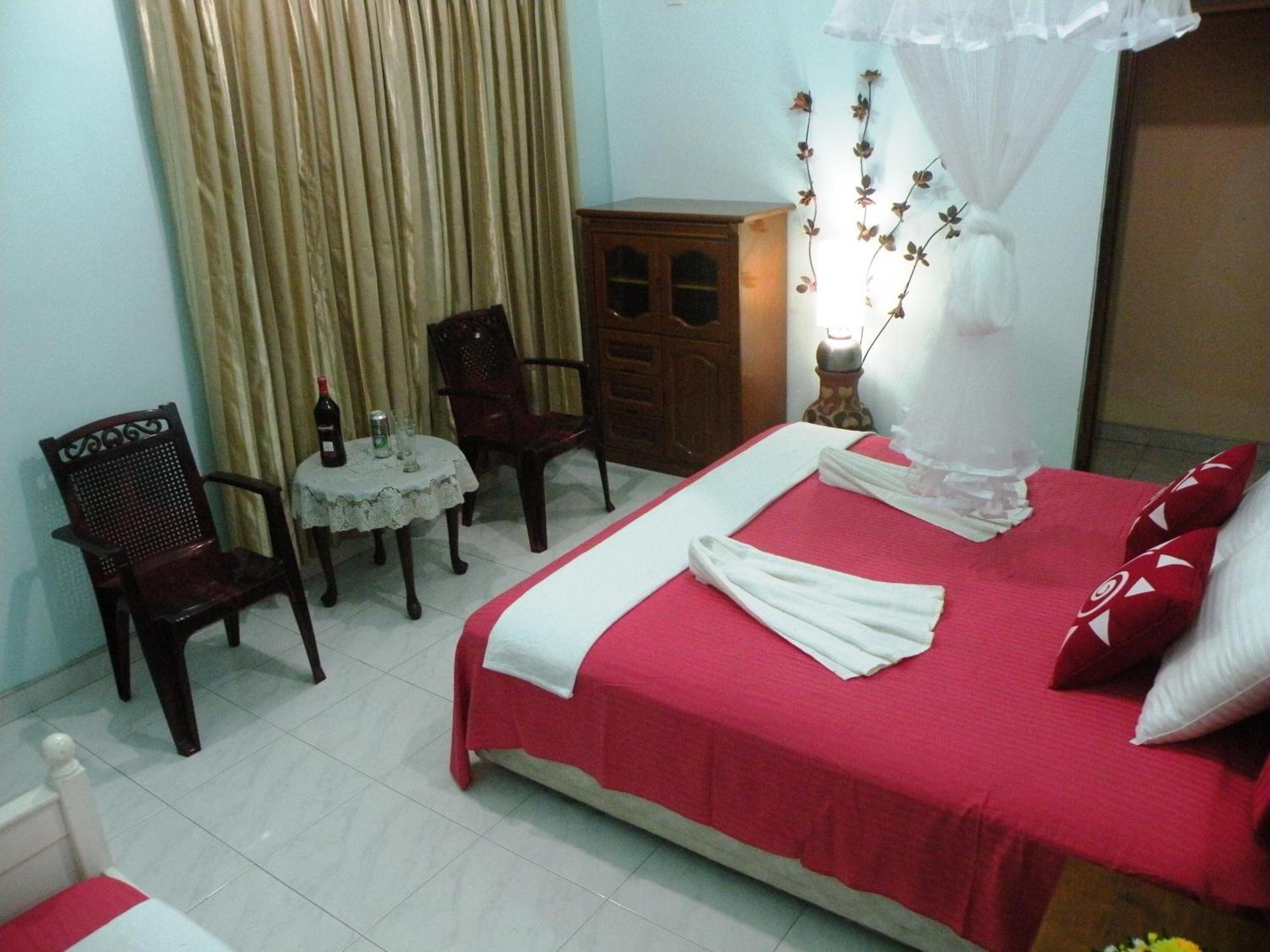 Henderson Airport Residence Negombo Zimmer foto