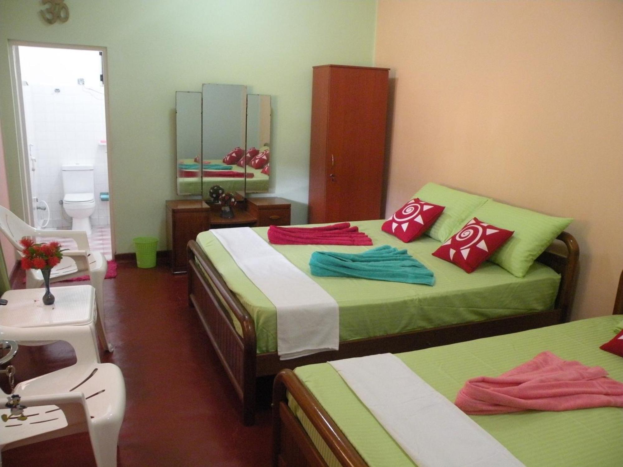 Henderson Airport Residence Negombo Zimmer foto