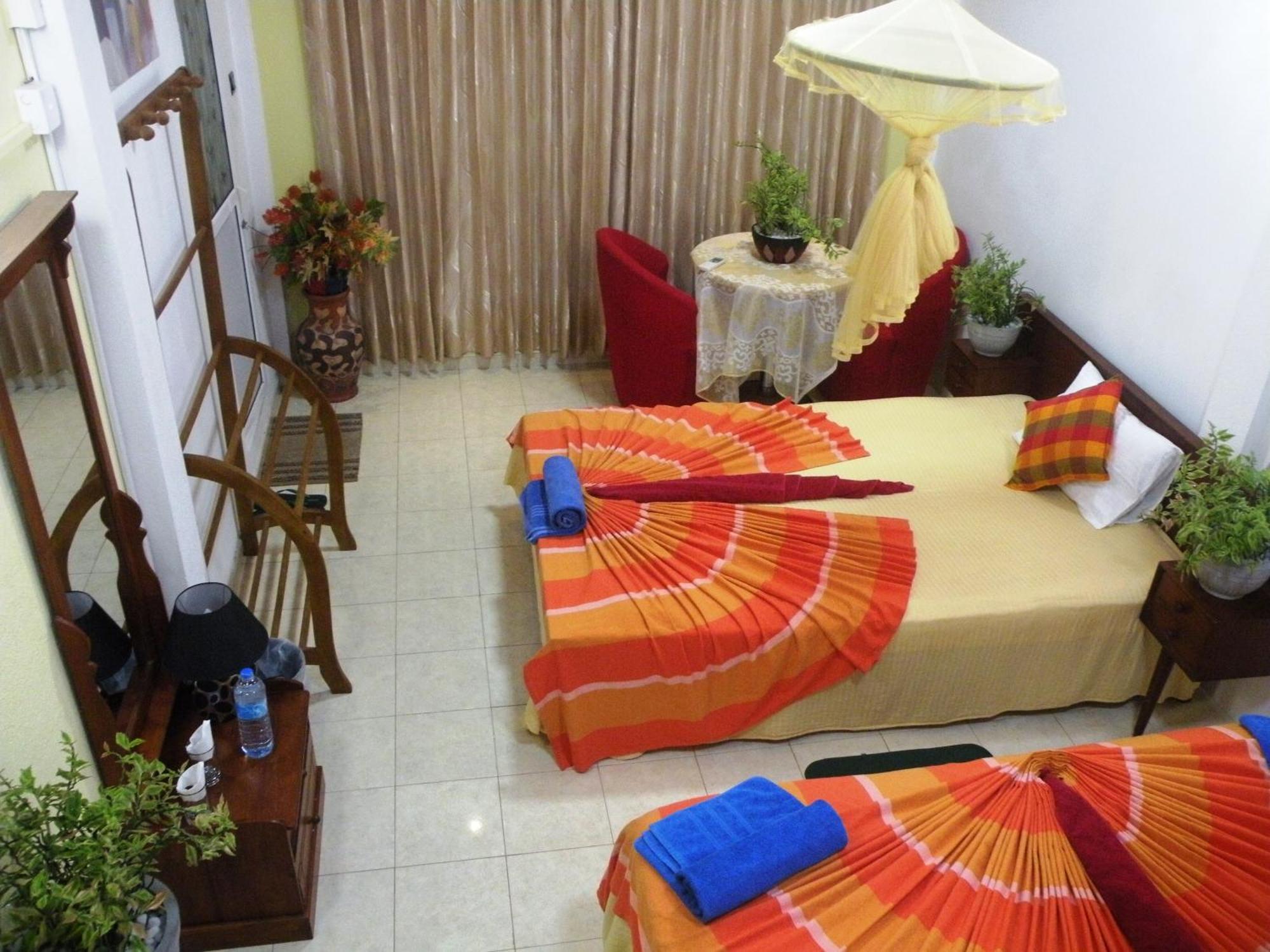 Henderson Airport Residence Negombo Zimmer foto