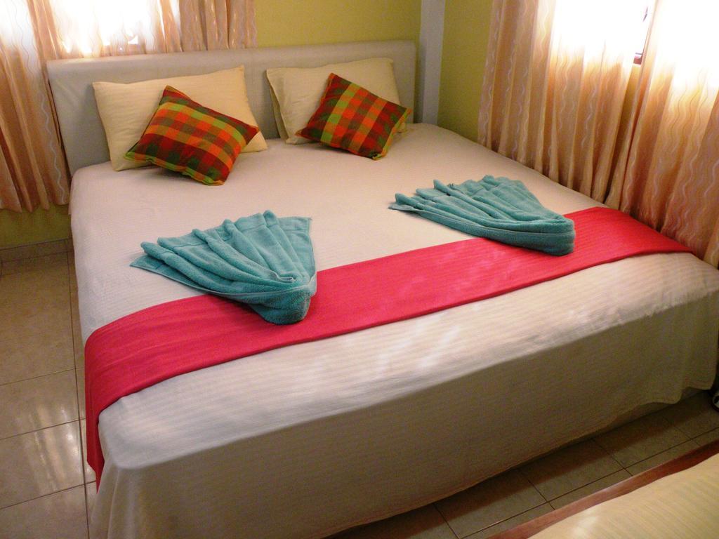 Henderson Airport Residence Negombo Zimmer foto