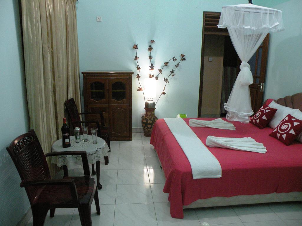 Henderson Airport Residence Negombo Zimmer foto