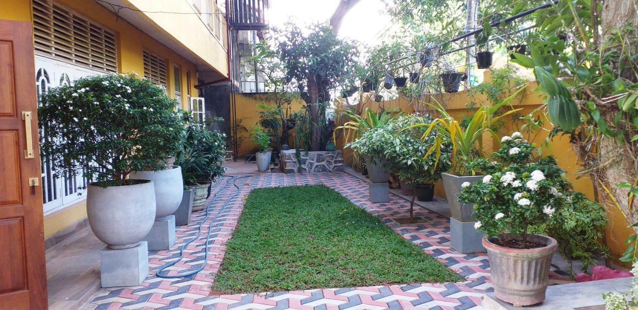 Henderson Airport Residence Negombo Exterior foto